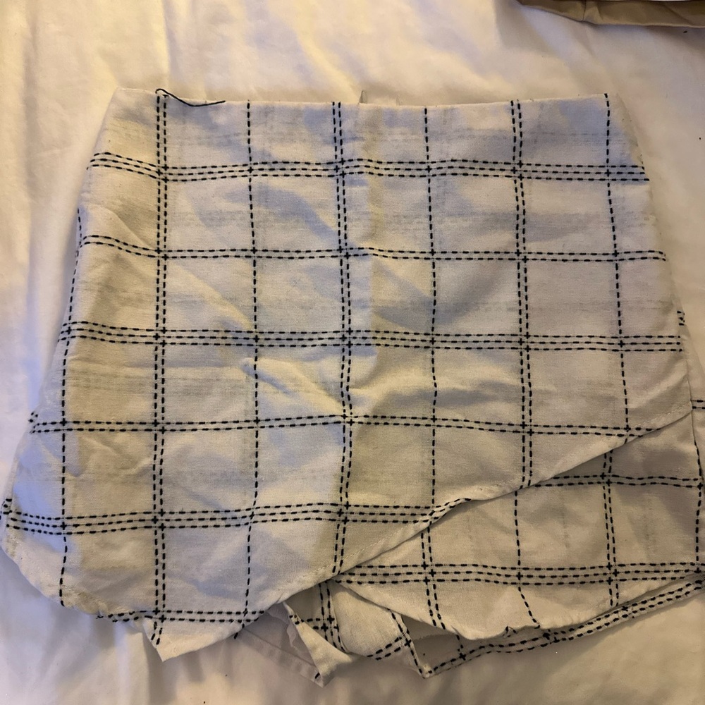 White boutique skort